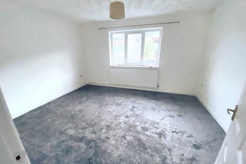 1 bedroom terraced house to rent, Queen Street, Abertillery NP13