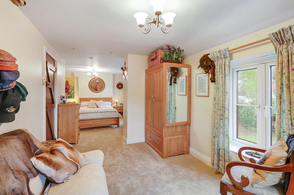 Dressing Room / Bedroom 3