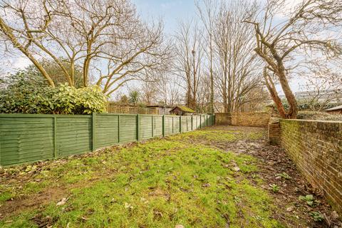 Flat 2, 50 The Grove, Ealing, London, W5 5LG