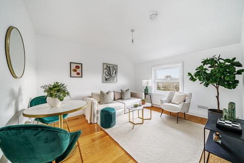 Flat 4, 50 The Grove, Ealing, London, W5 5LG