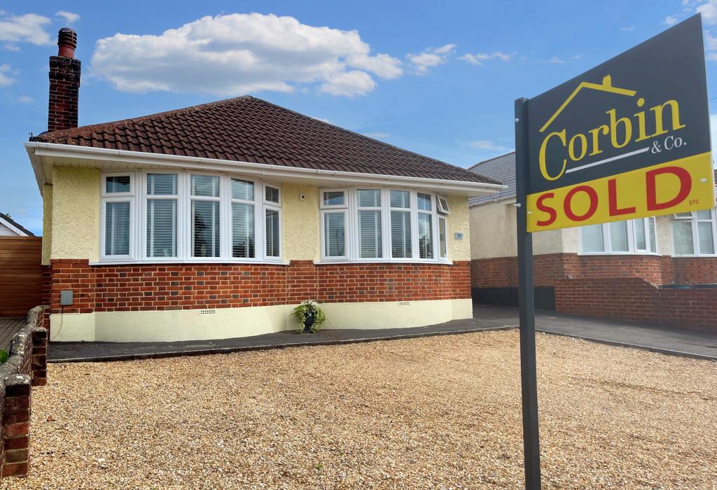 Daws Avenue, Bournemouth, Dorset 3 bed detached bungalow £406,000