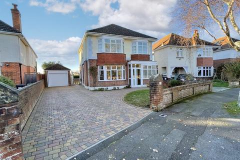 4 bedroom detached house for sale - Ashling Crescent, Bournemouth, Dorset