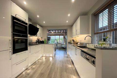 38 Lipizzaner Fields, Whiteley, Fareham, PO15 7BH