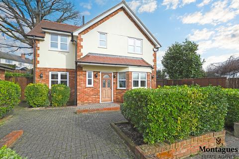 4 bedroom detached house for sale, Sunnyside Road, Epping, CM16