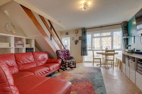 68 Vermeer Crescent, Shoeburyness, Southend-on-sea, SS3 9TJ