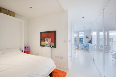 Studio to rent, Cordage House, 21 Wapping Lane, London, E1W