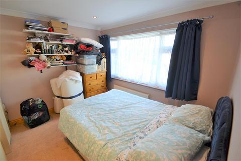 30 Park Way, Feltham, TW14 9DJ