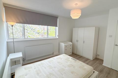 2 bedroom flat to rent, Philpot Street, London E1