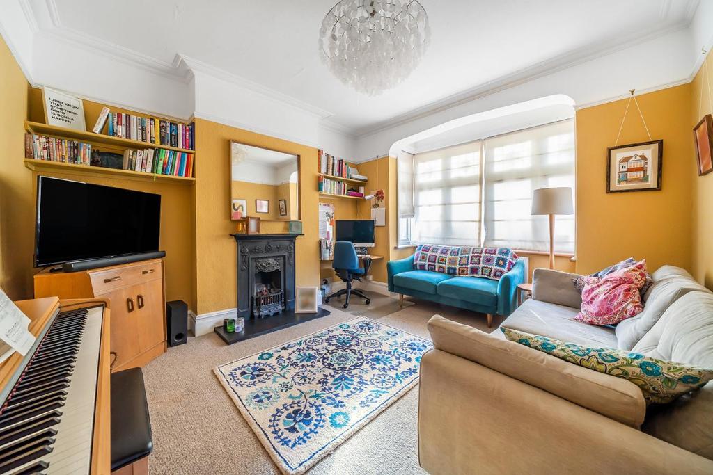Hampden Road, Beckenham 3 bed end of terrace house £800,000