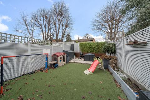24 Bassingham Road, Earlsfield, London, SW18 3AG