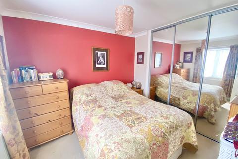 2 bedroom bungalow for sale, Eastern Green, Penzance, TR18 3BA