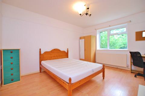 undefined, Southway, Guildford, Surrey, GU2