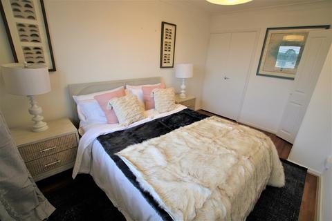 40 Gibbs Couch, Watford, WD19 5EQ