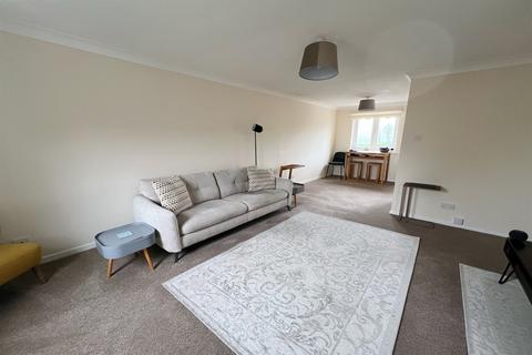 3 bedroom terraced house to rent, Badgers Close, Kingsbridge