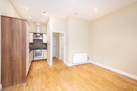 1 bedroom flat to rent, Valleyfield Street, Tollcross, Edinburgh, EH3