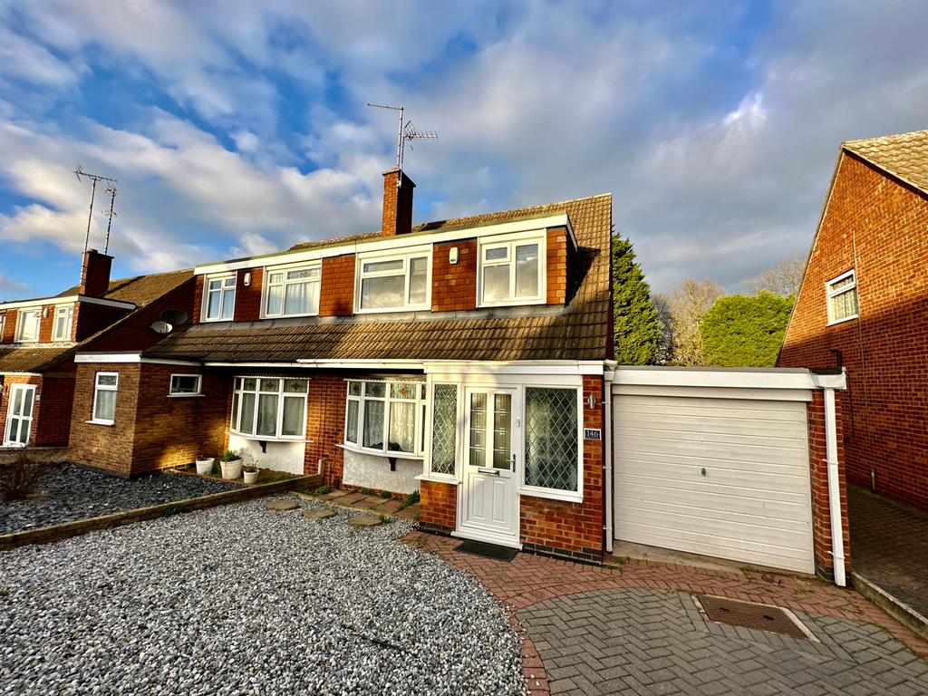 Packer Avenue, Leicester Forest East 3 bed semidetached house £270,000