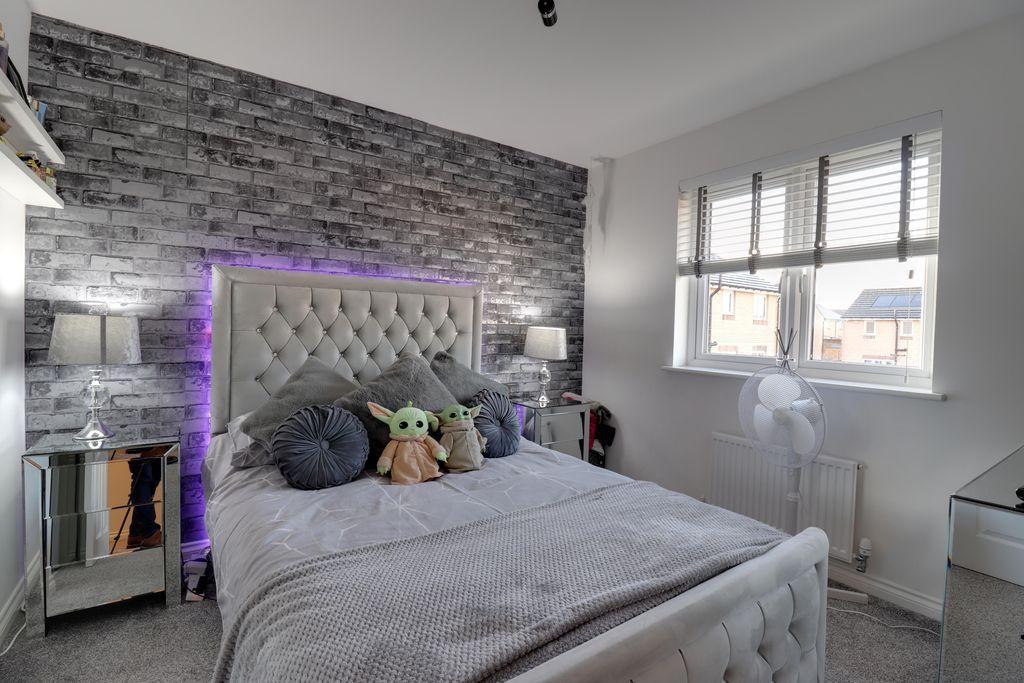 Bedroom 2 (Double)