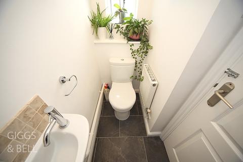 2 The Belfry, Luton, LU2 7GA