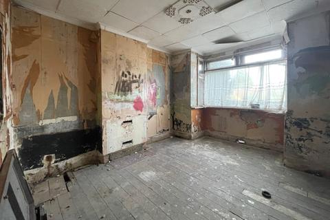 122 Marvels Lane, London, SE12 9PG