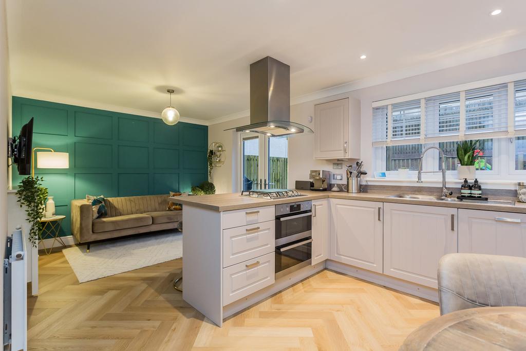 46 Shillingworth Place, Bridge Of... 4 bed detached house £410,000