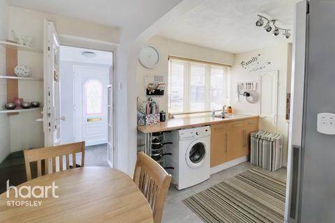 28 Dorel Close, Luton, LU2 7JH