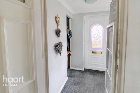 28 Dorel Close, Luton, LU2 7JH