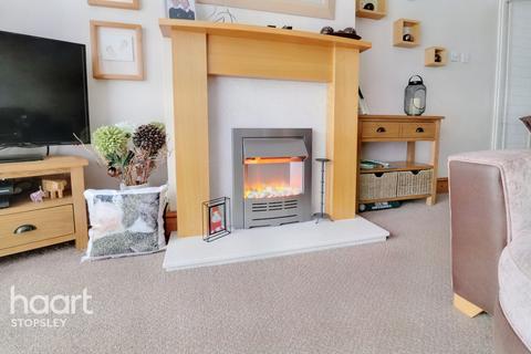 28 Dorel Close, Luton, LU2 7JH