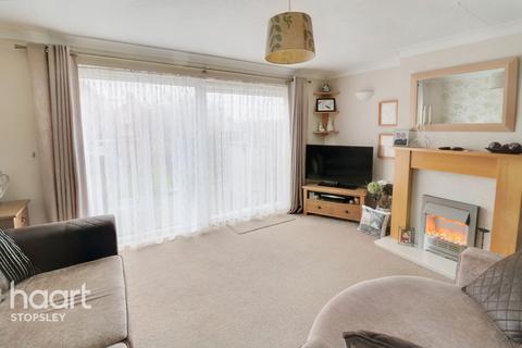 28 Dorel Close, Luton, LU2 7JH