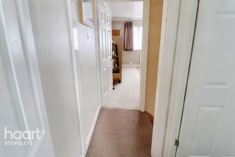 28 Dorel Close, Luton, LU2 7JH