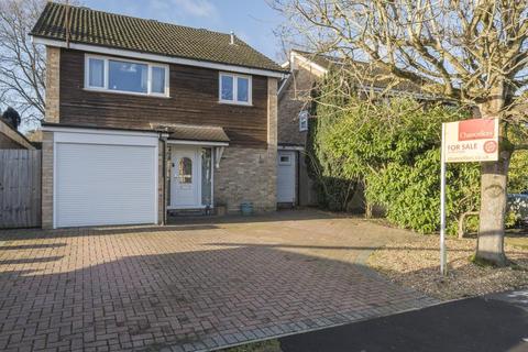 15 Clearsprings, Lightwater, GU18 5YJ