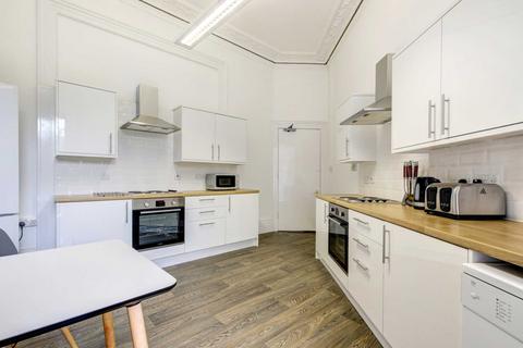 9 bedroom terraced house to rent, Tottenham Place, Clifton