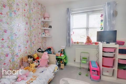 54 Bramble Tye, Laindon, Basildon, SS15 5GS