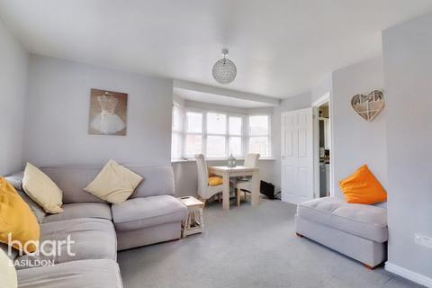 54 Bramble Tye, Laindon, Basildon, SS15 5GS