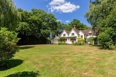Old Beith House Fernhurst Road, Milland, Liphook, GU30 7LU