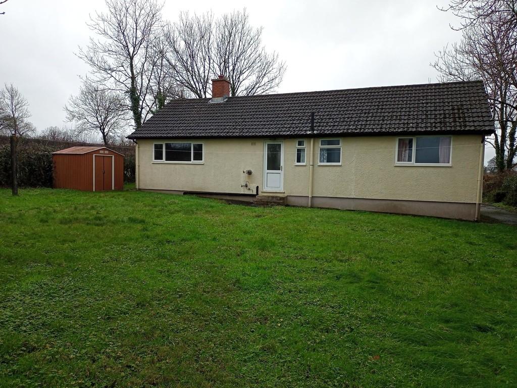 Clarbeston Road Haverfordwest 3 Bed Detached Bungalow £800 Pcm £185 Pw