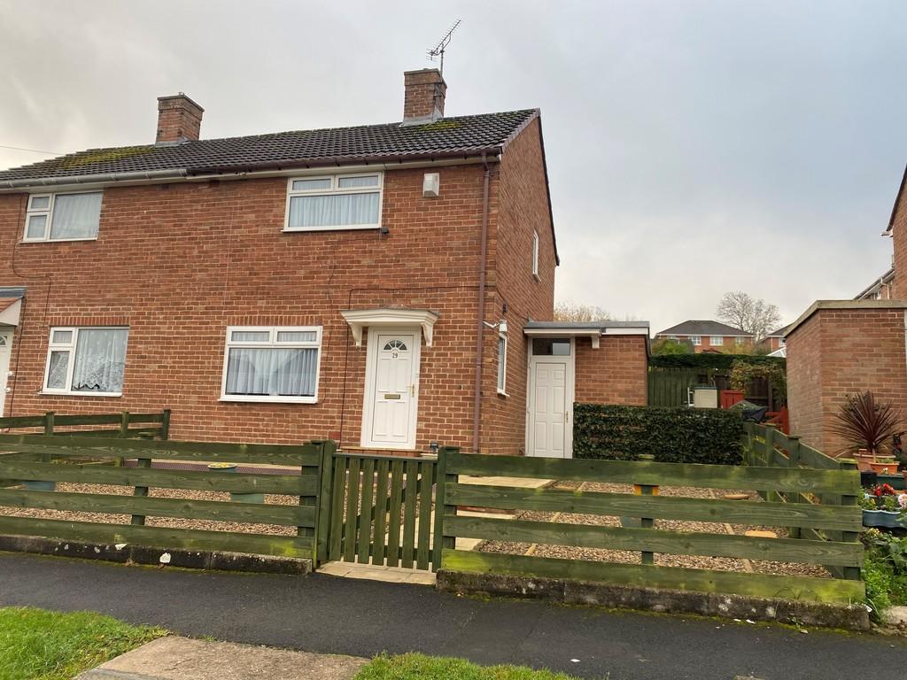 Priestlands Close, Hexham 2 bed semidetached house £165,000