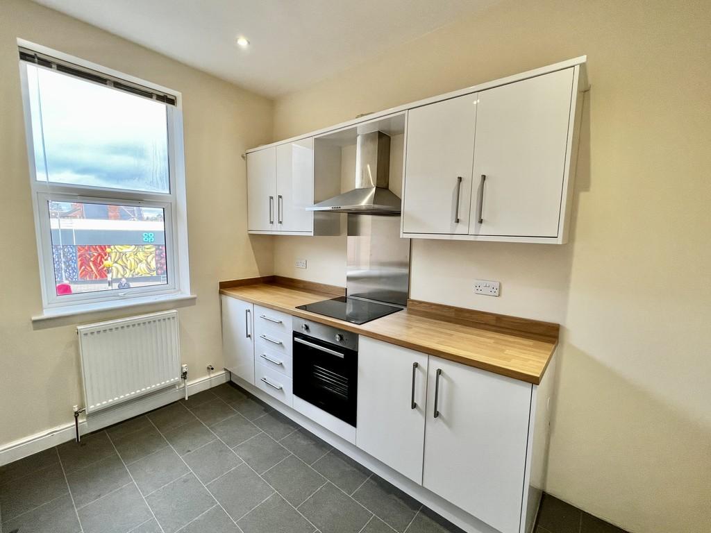 Main Road, Radcliffe On Trent 2 bed apartment £695 pcm (£160 pw)