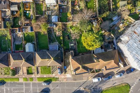 39 Manor Hill, Brighton, BN2 5EL