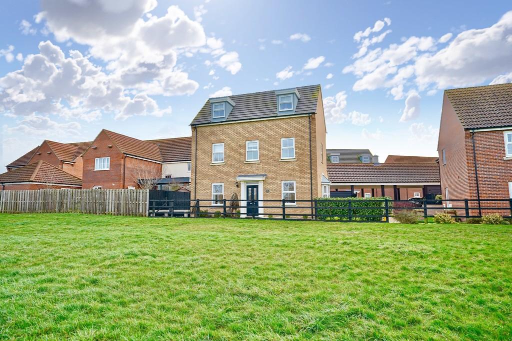 Poppyfields, Gamlingay 3 bed detached house £475,000
