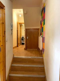 1 bedroom flat to rent, 402B Hoe Street London E17 9AA