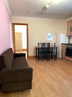 1 bedroom flat to rent, 402B Hoe Street London E17 9AA