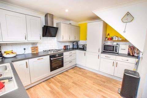 18 Bridespring Road, Exeter, EX4 7EY