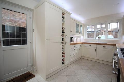 5 bedroom detached house for sale, Elliot Rise, Grange Park, SO30 2RW