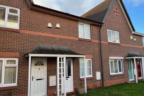 2 bedroom house to rent, Gardeners Court, Leeds