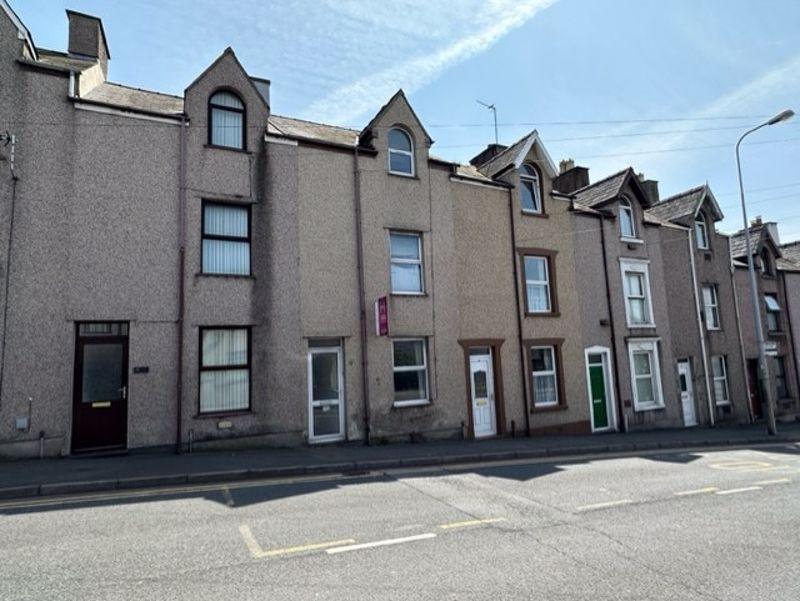 Caernarfon, Gwynedd 3 bed terraced house for sale £105,000