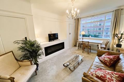 1 bedroom apartment to rent, Du Cane Court, Du Cane Court Balham High Road Balham SW17 7JU