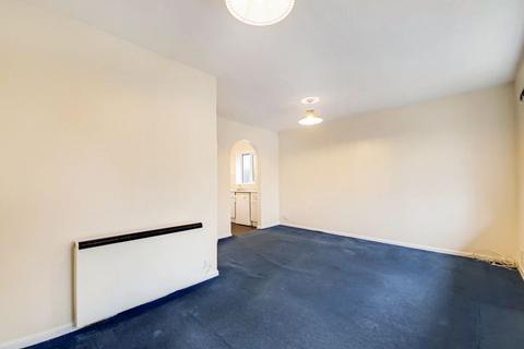 83 Muggeridge Close, South Croydon, CR2 7LB