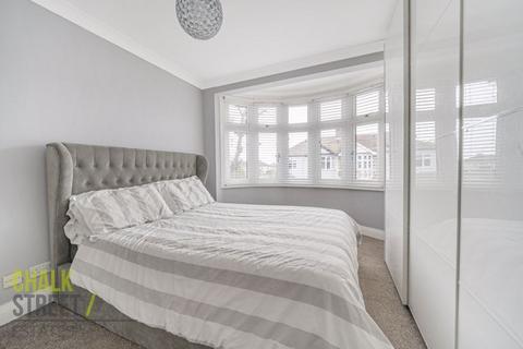 11 Beulah Road, Hornchurch, RM12 4YR
