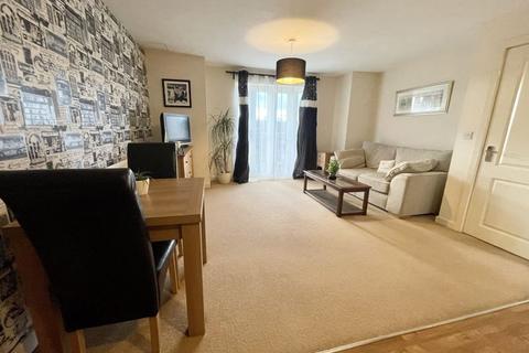 2 bedroom apartment for sale - Stokers Close, Dunstable