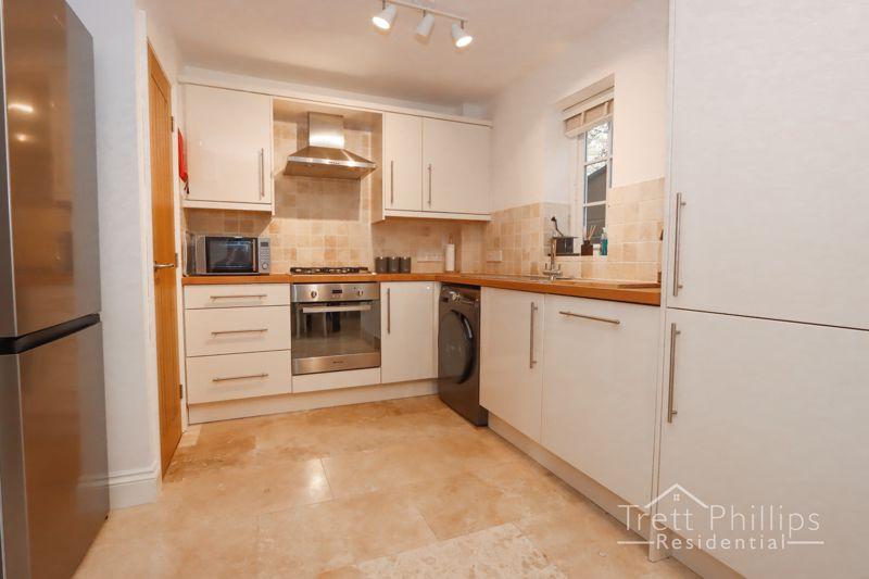 The Staithe, Stalham 3 bed link detached house £240,000